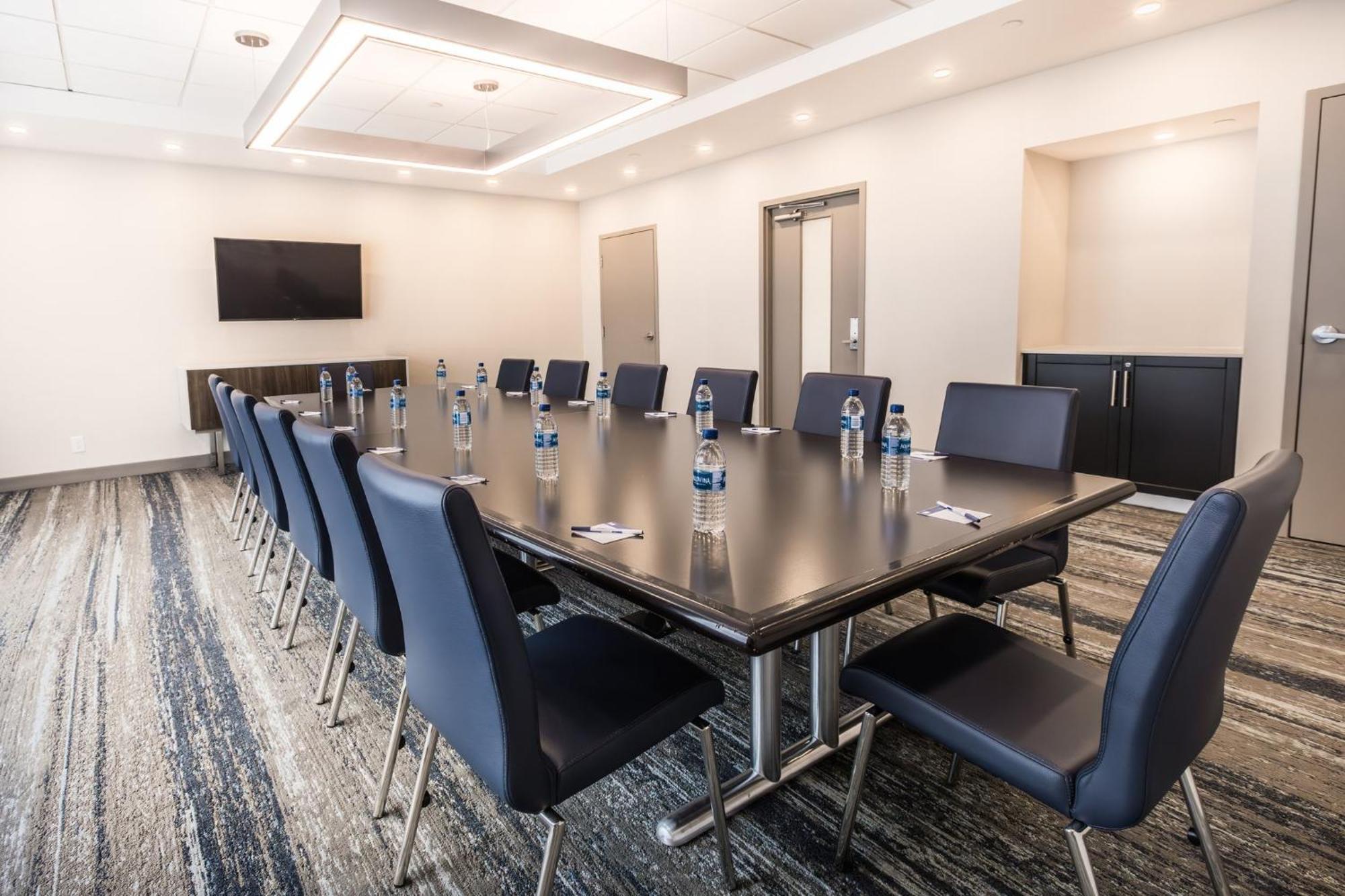 Holiday Inn Express Toronto-North York By Ihg Екстериор снимка