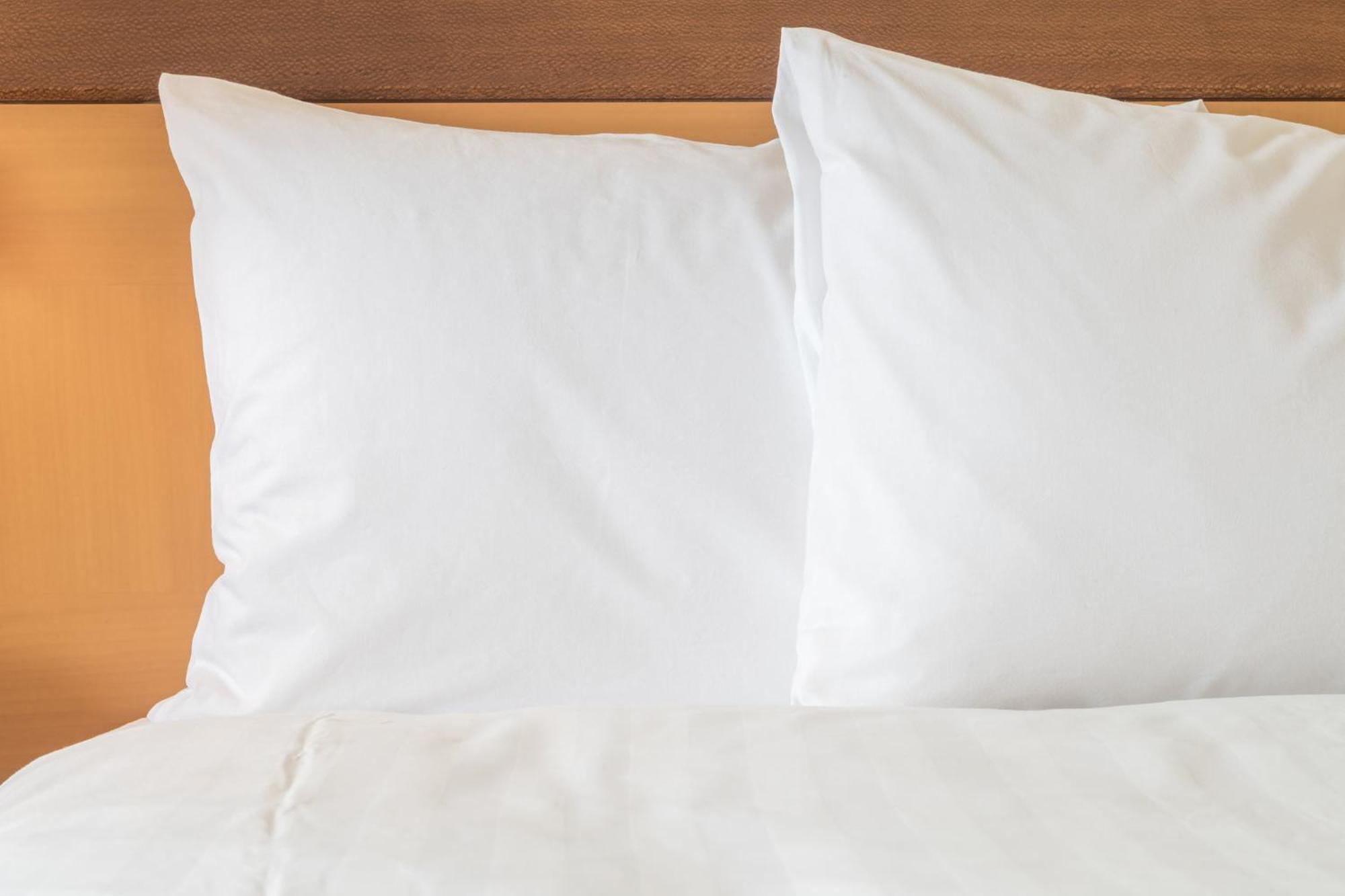 Holiday Inn Express Toronto-North York By Ihg Екстериор снимка